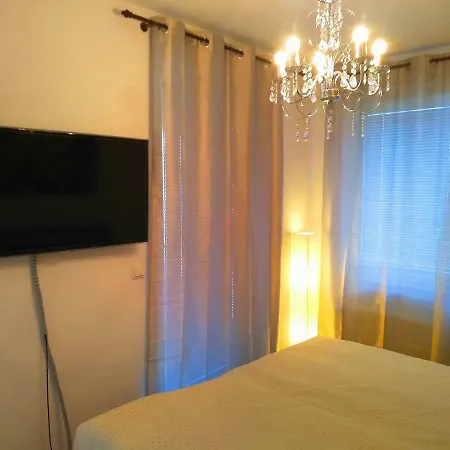 City West Central Kadewe Apartment *